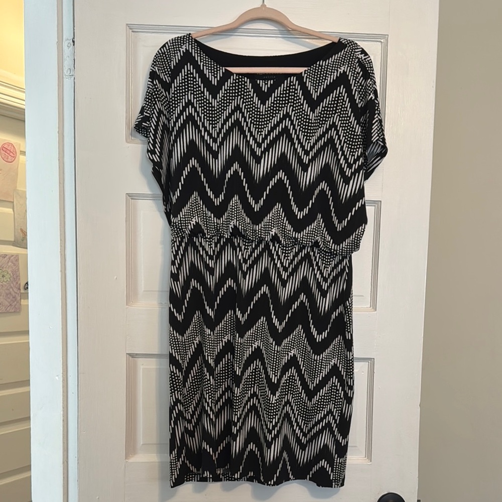 Black and White Zigzag Dress